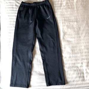 Girls Nike fleece pants